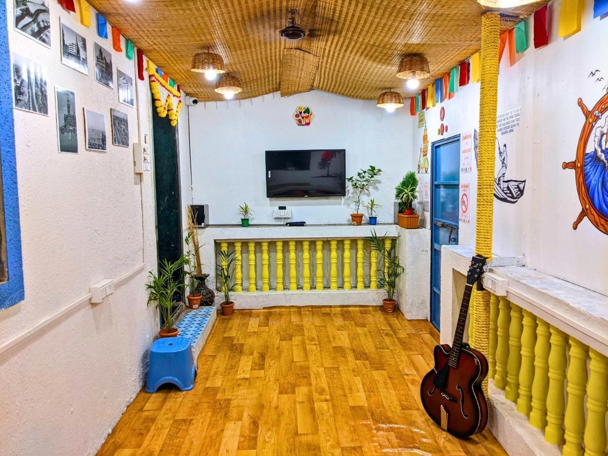 Awaara Backpackers Hostel, Alībāg Ngoại thất bức ảnh