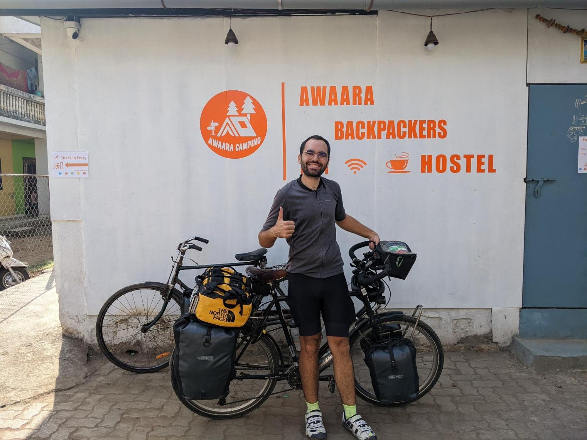 Awaara Backpackers Hostel, Alībāg Ngoại thất bức ảnh