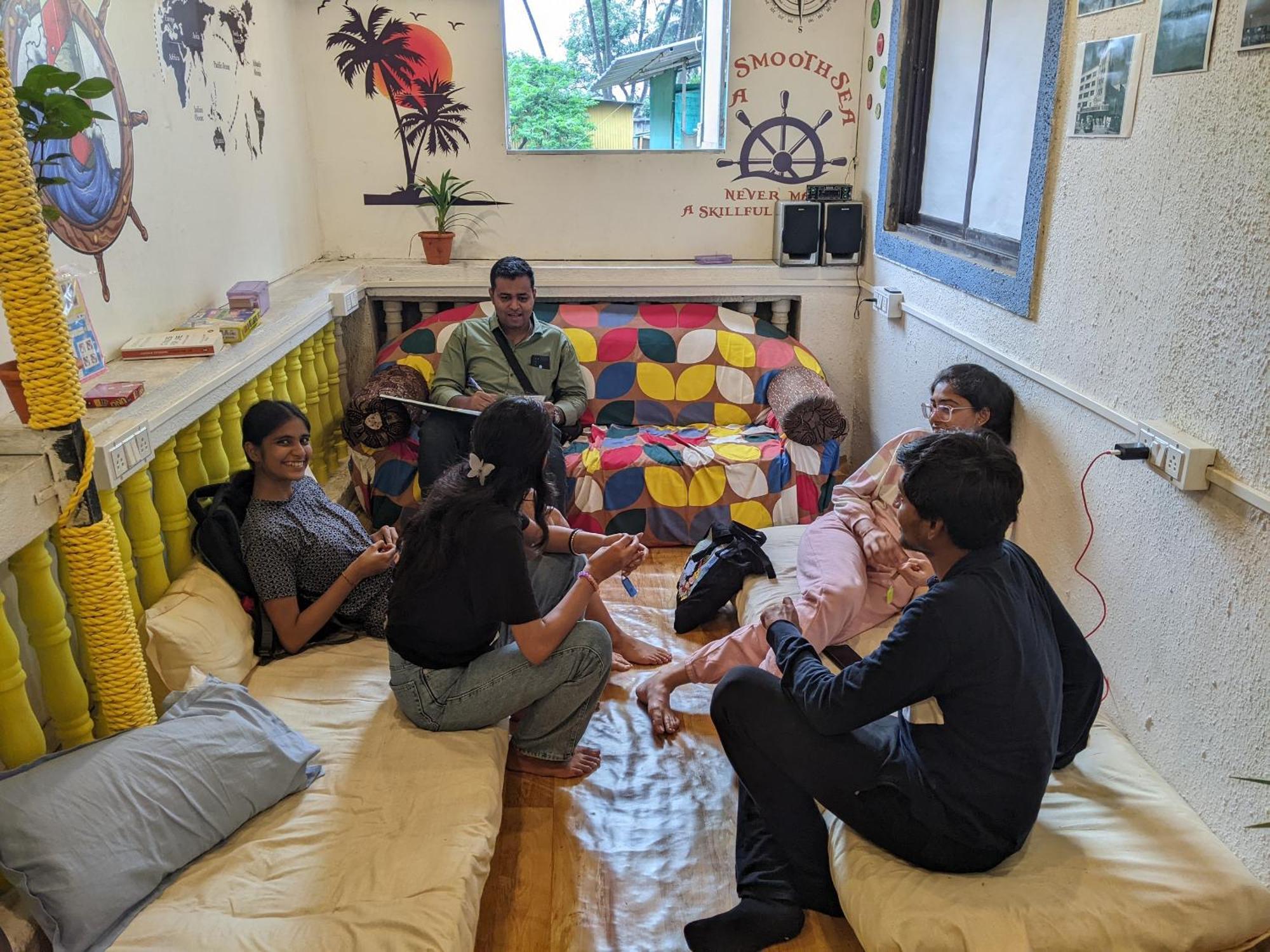 Awaara Backpackers Hostel, Alībāg Ngoại thất bức ảnh